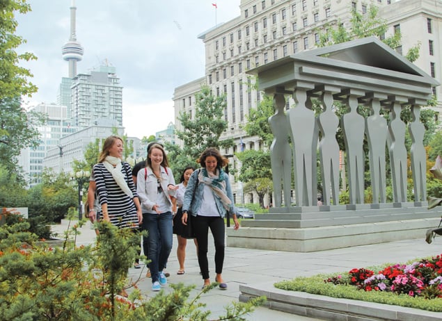 Group of ILSC Toronto English Students explore the city outside of class in fun activities