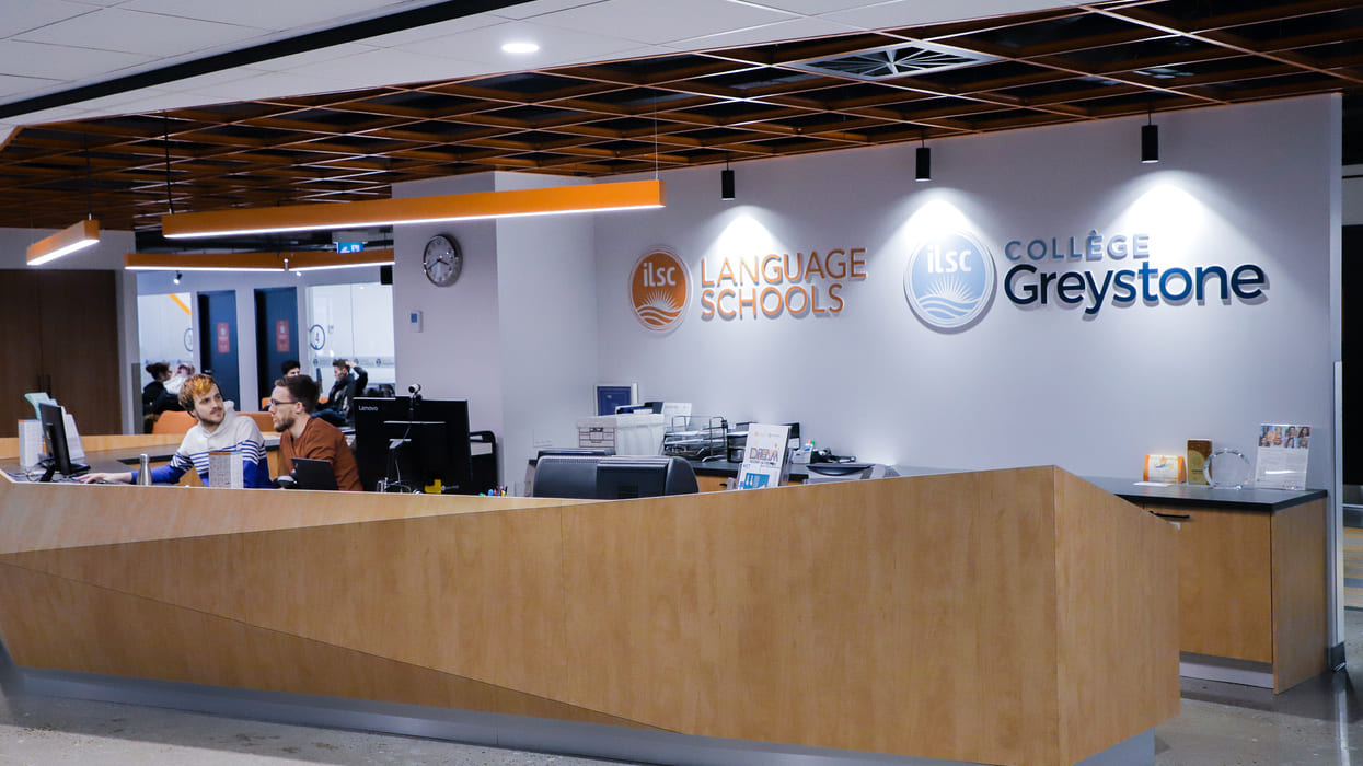 greystone-college-vancouver-evening-students-temporarily-move-back-online