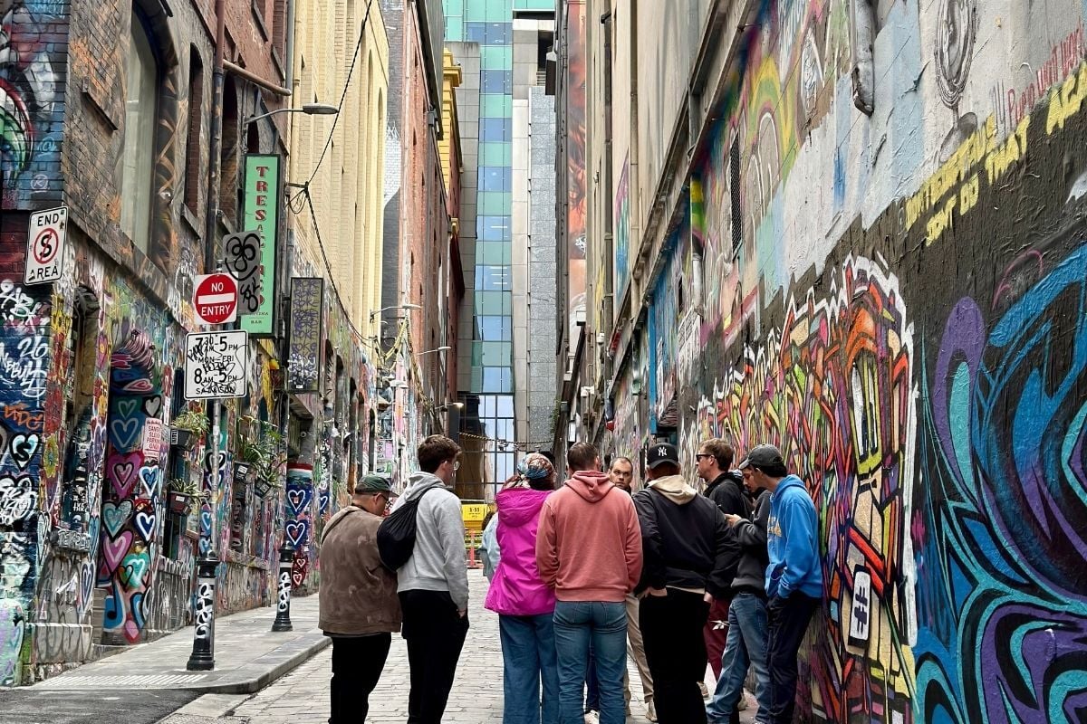 hosier lane melbourne tourist attraction