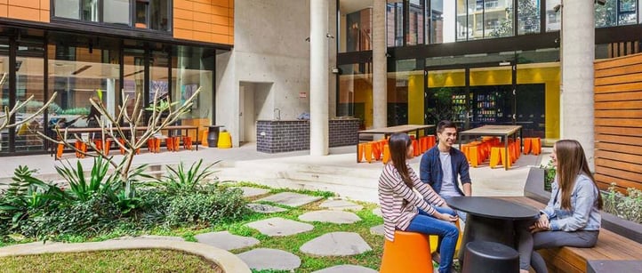 img_residence_banner-1