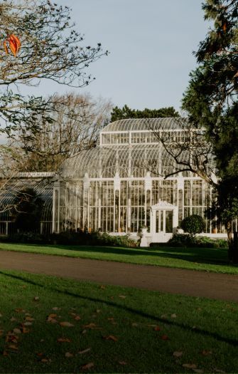 HALF-DAY ACTIVITY: Communicative English at the Botanic Gardens
