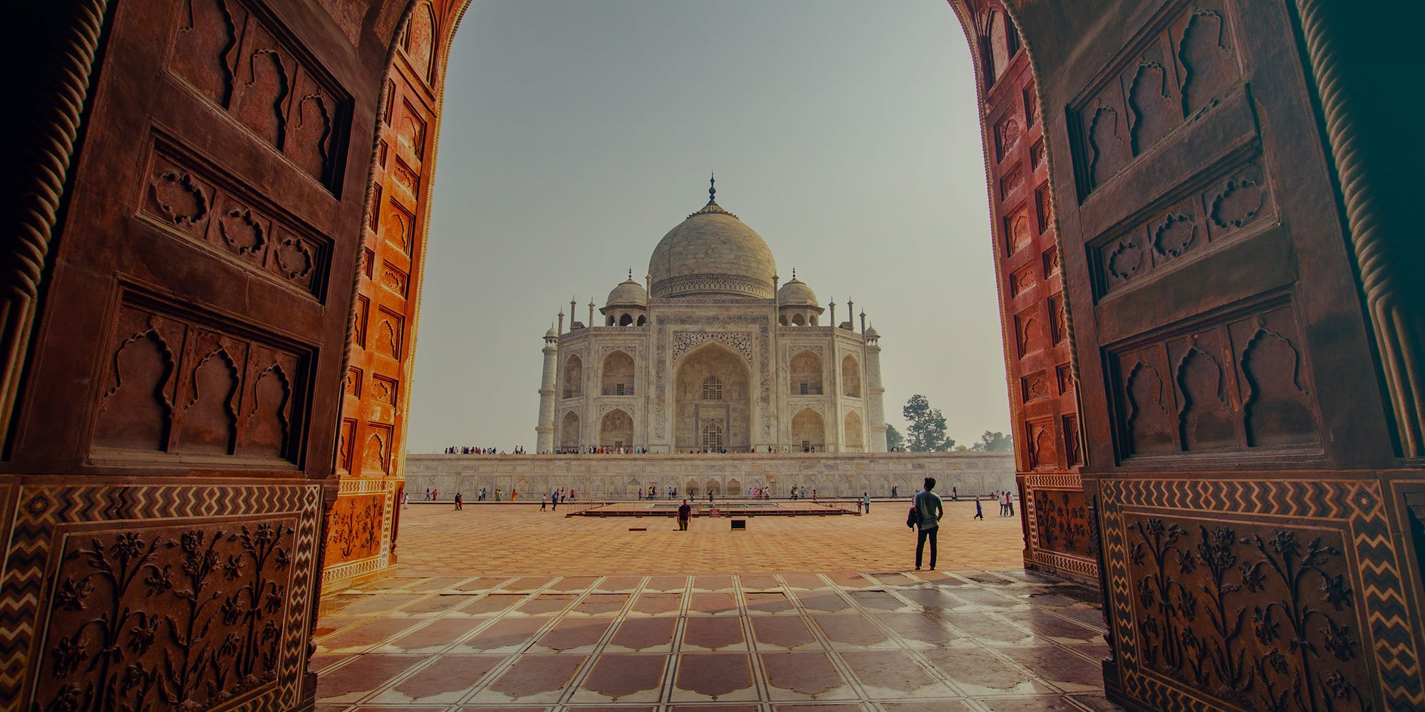 Taj Mahal, the most iconic tourist attraction to visit while you study English in New Delhi