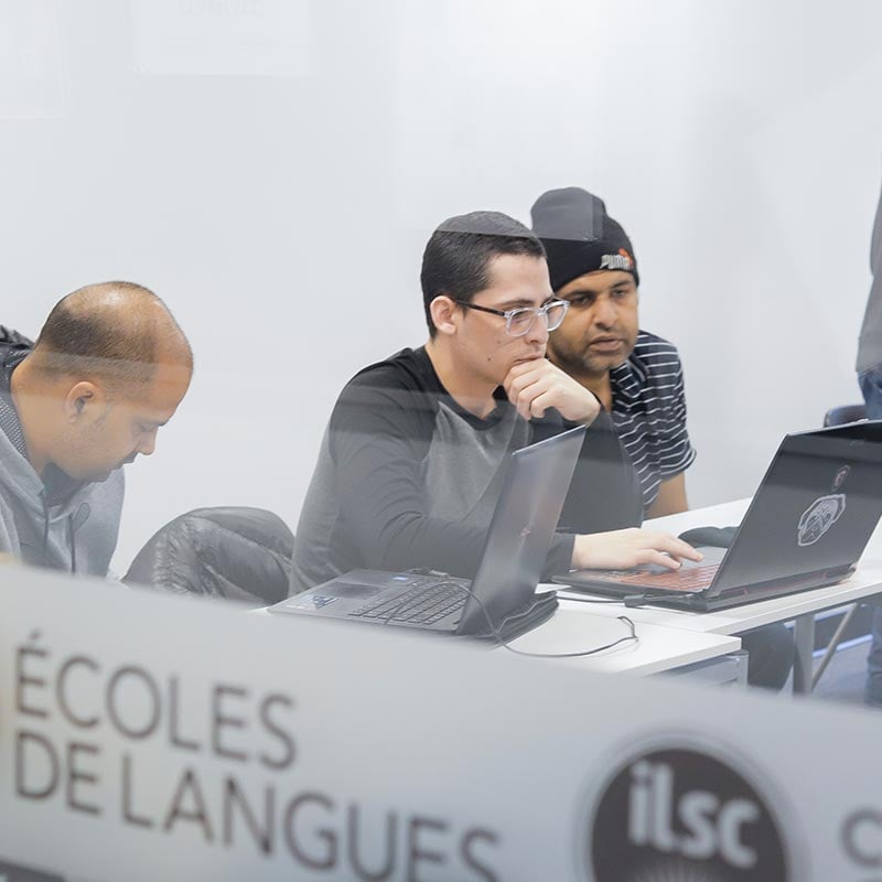 Diploma-in-International-Business-Management-Why-Choose